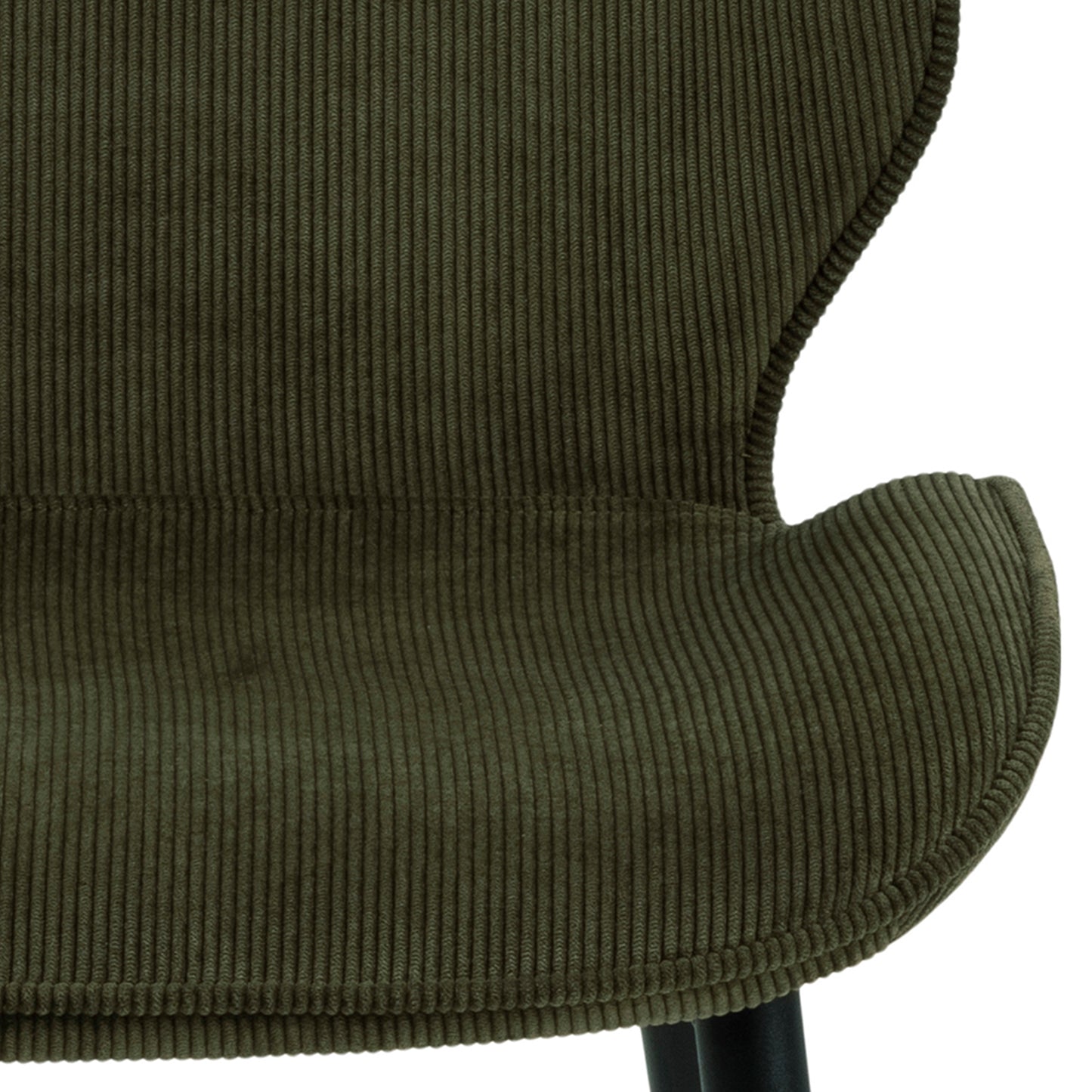 Nagano Round Dining Table in Oak Set 4 Olive Green Chairs