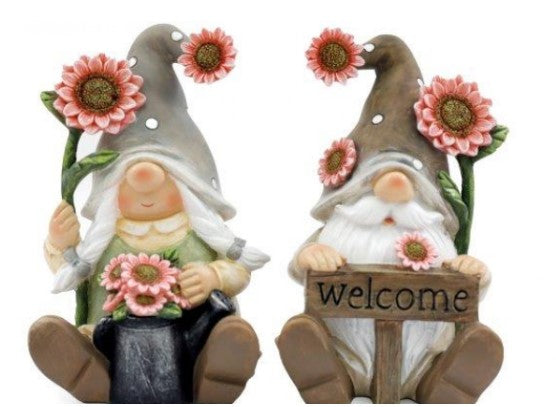 Sitting Gnomes With Sunflowers