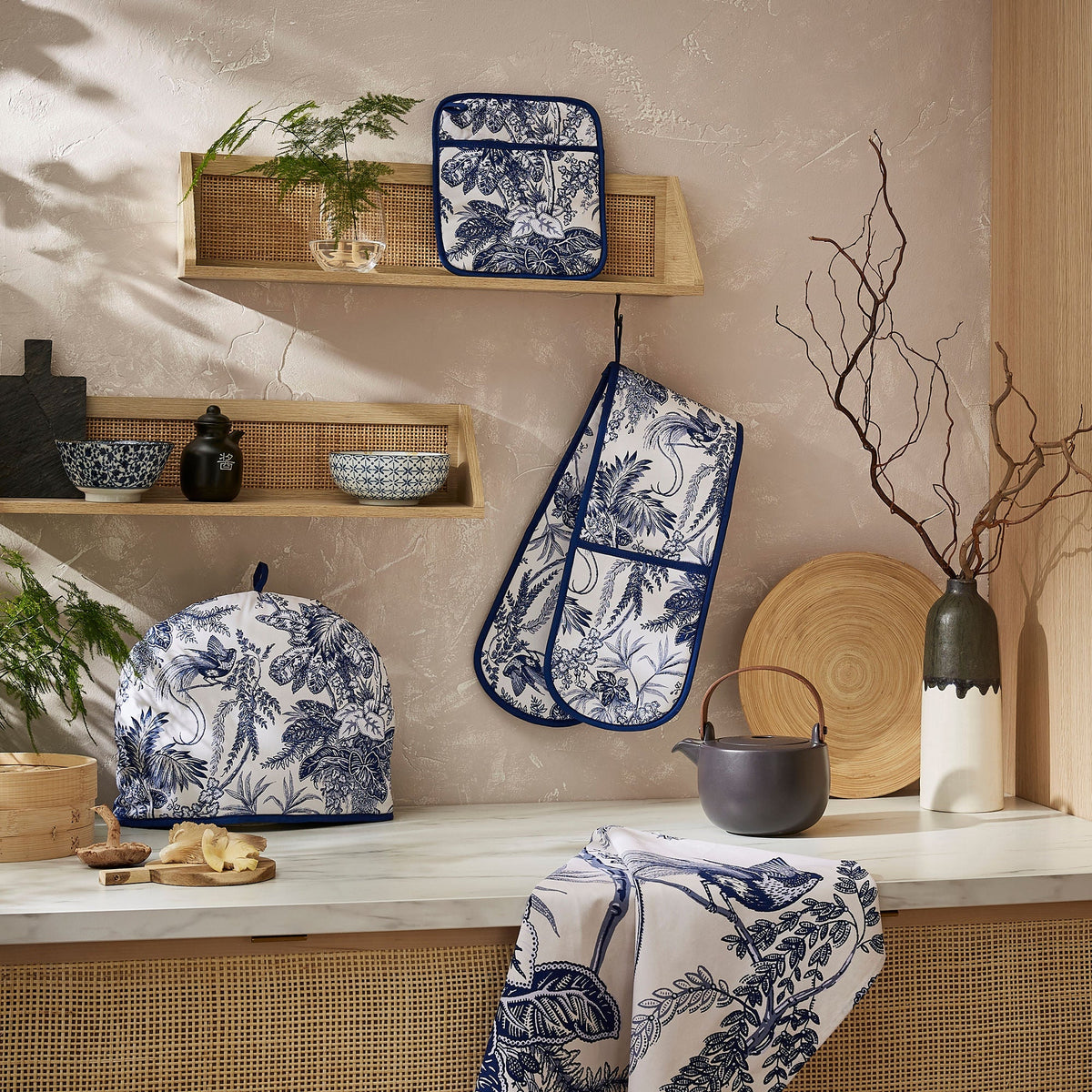 Willow Toile Foldable Tote Bag Medium in Blue