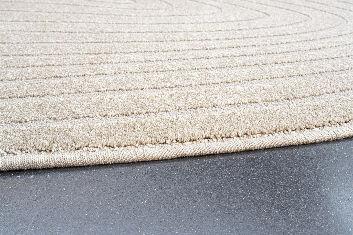 Geo hspp and pes hi low 160x230cm Pebble Shape in Golden beige