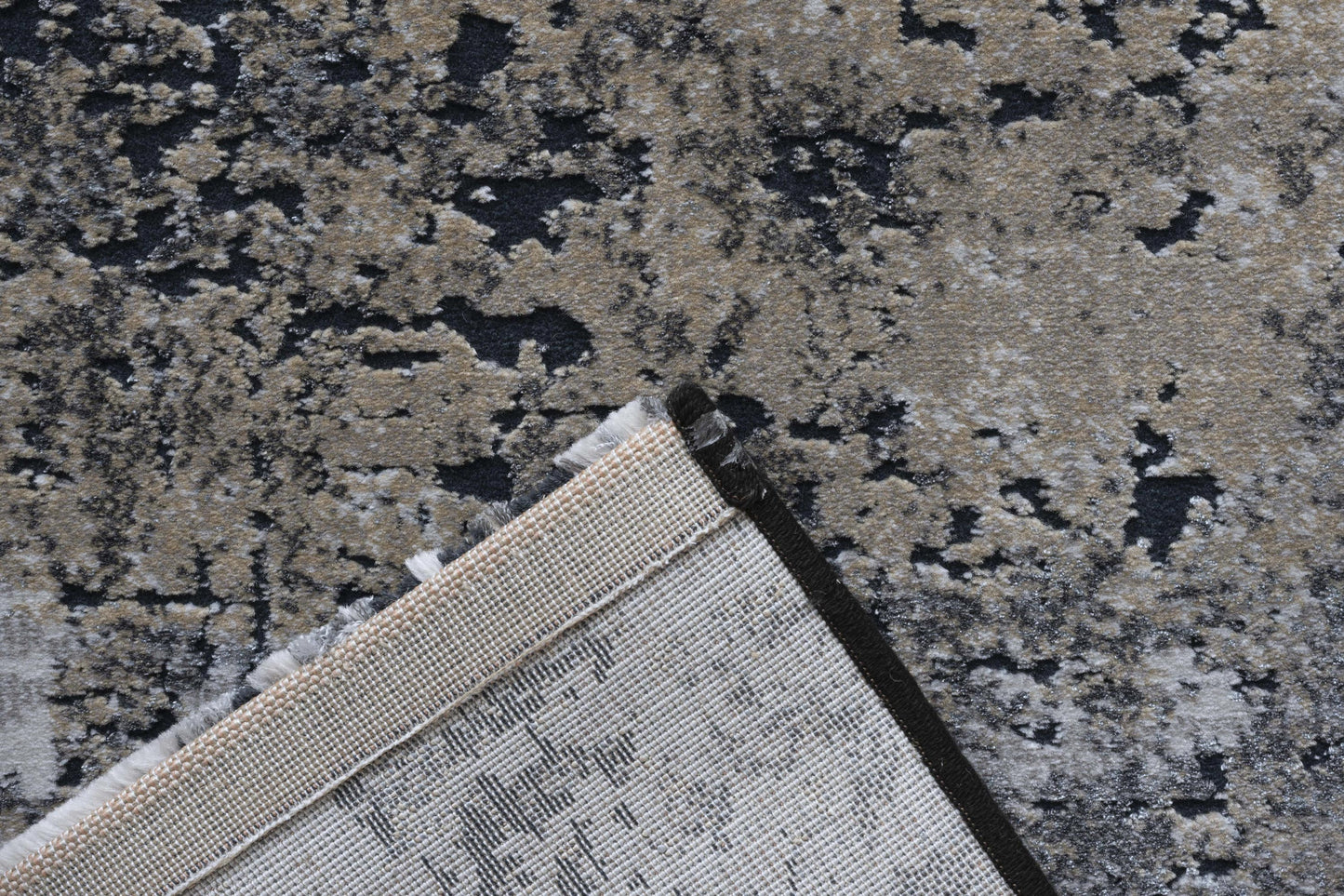 Canyon polyester and heatset in Charcoal and gold