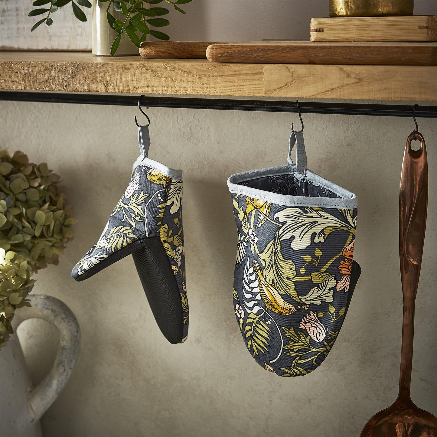 Finch & Flower Microwave Mitts Pair