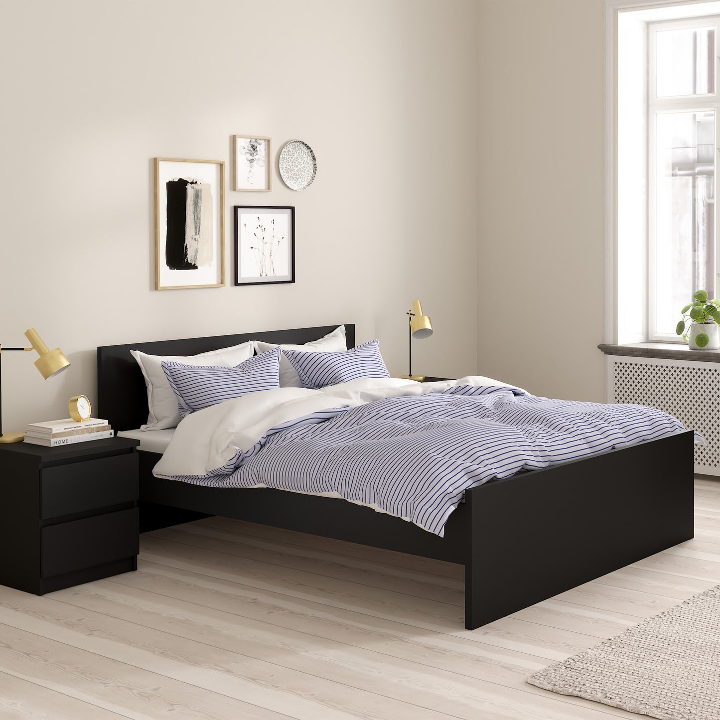 Naia Double Bed in Black Matt