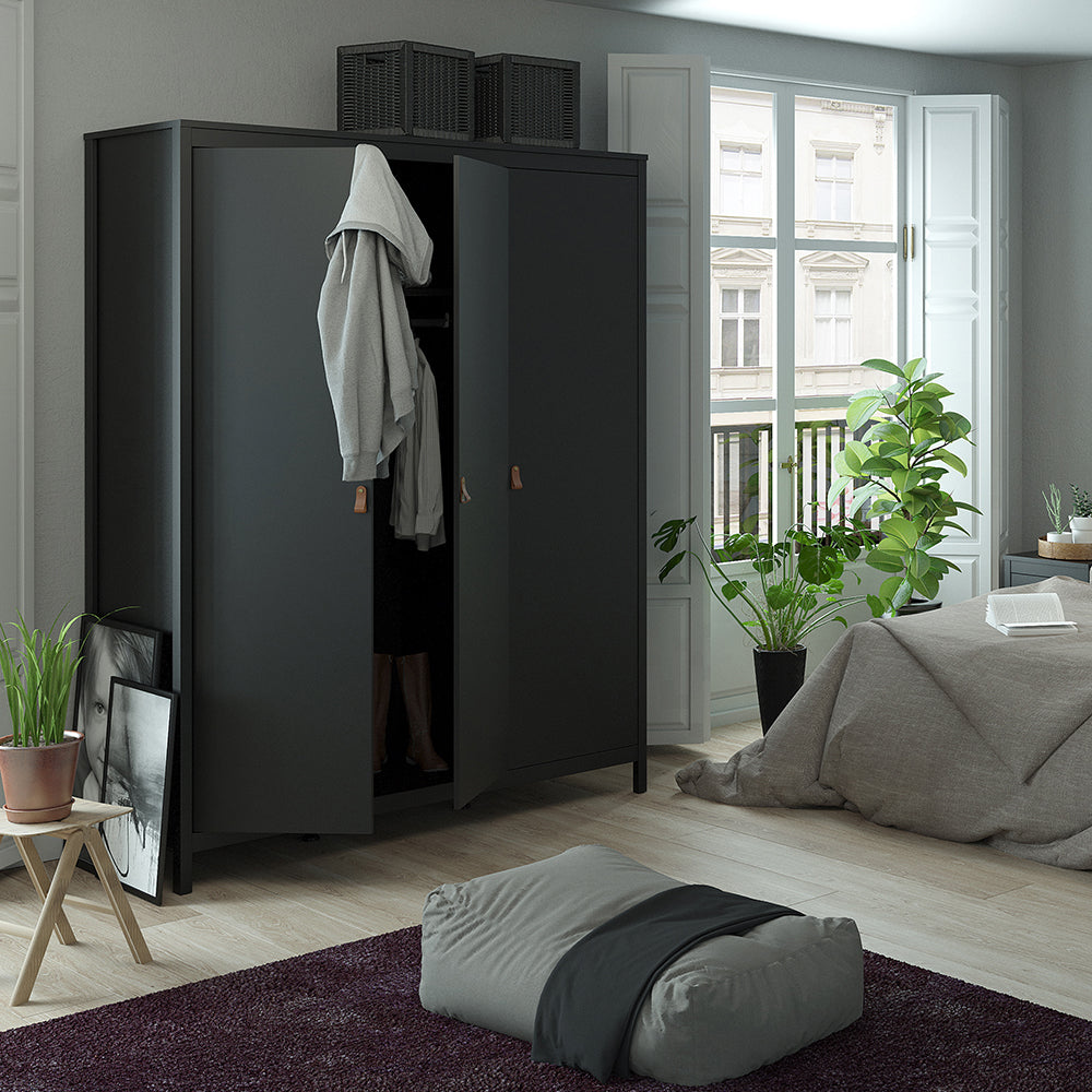Barcelona Bedroom Package in Matt Black