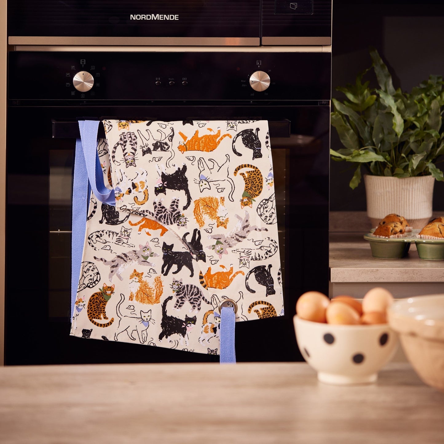 Feline Friends Cotton Apron