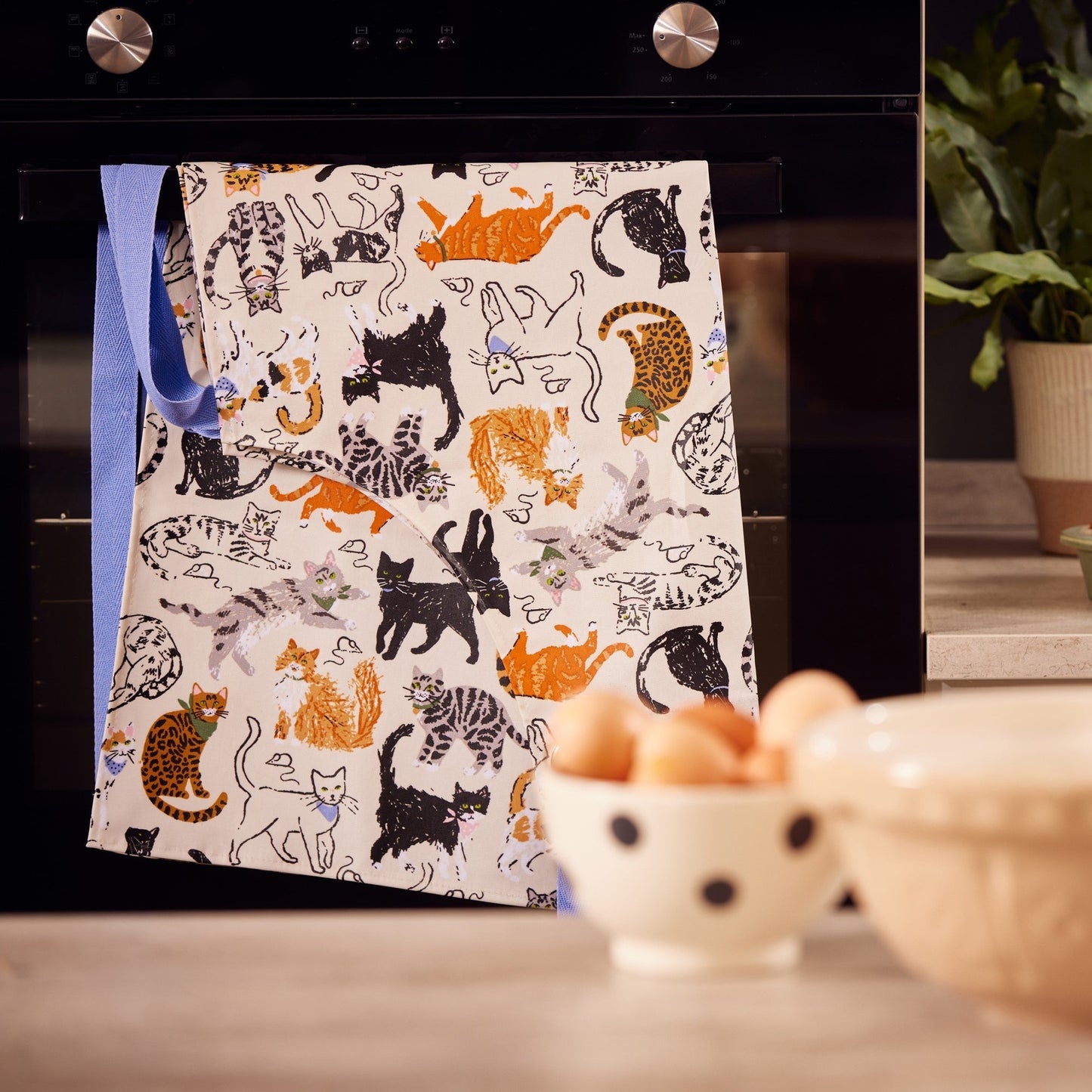 Feline Friends Cotton Apron