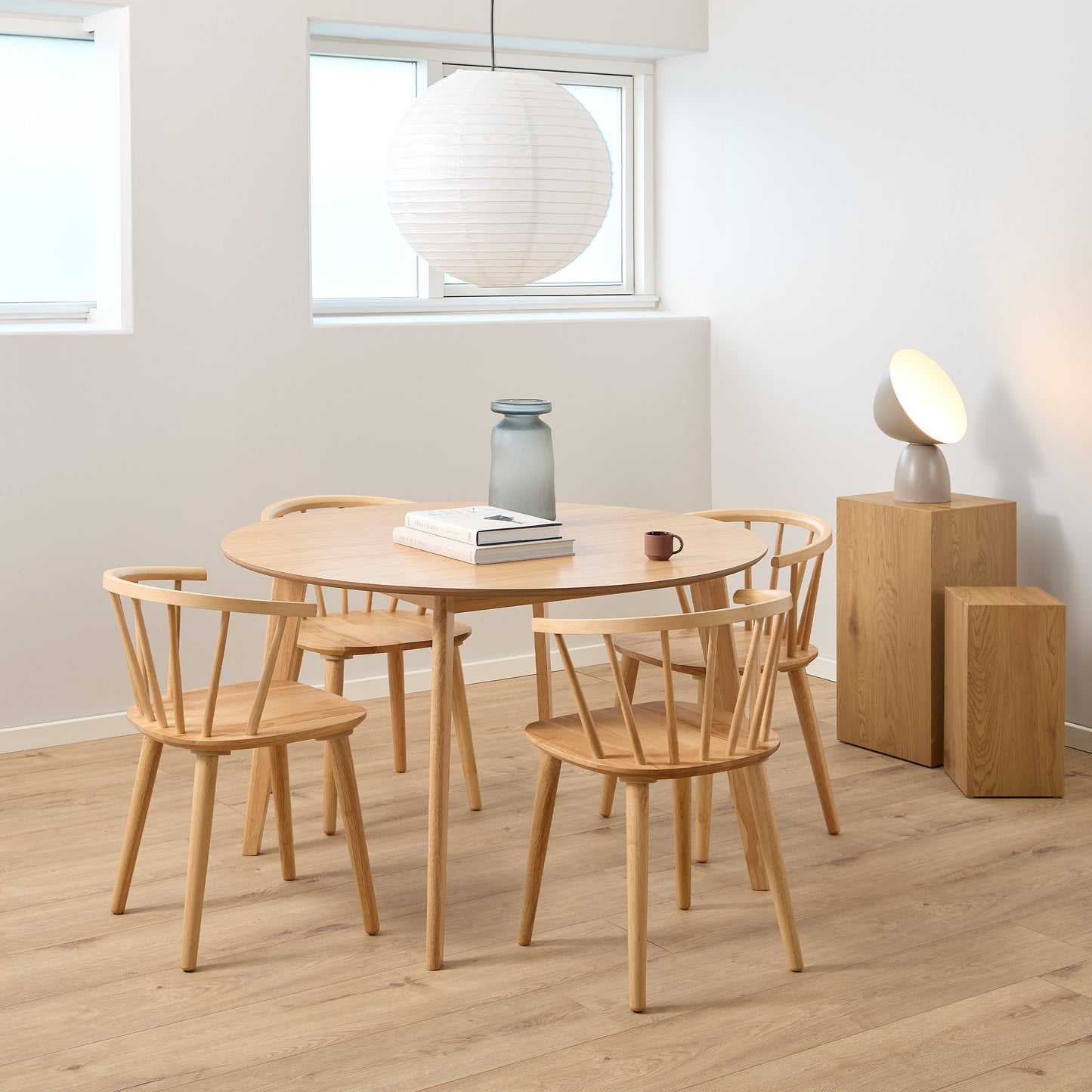 Nagano Round Dining Table in Oak Set 4 Oak Chairs