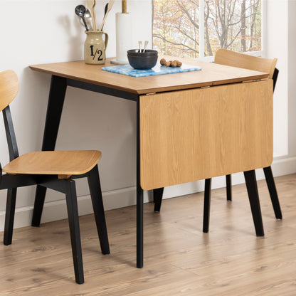 Roxby Extending Dining Table in Oak & Black Set 4 Black and Oak Chairs