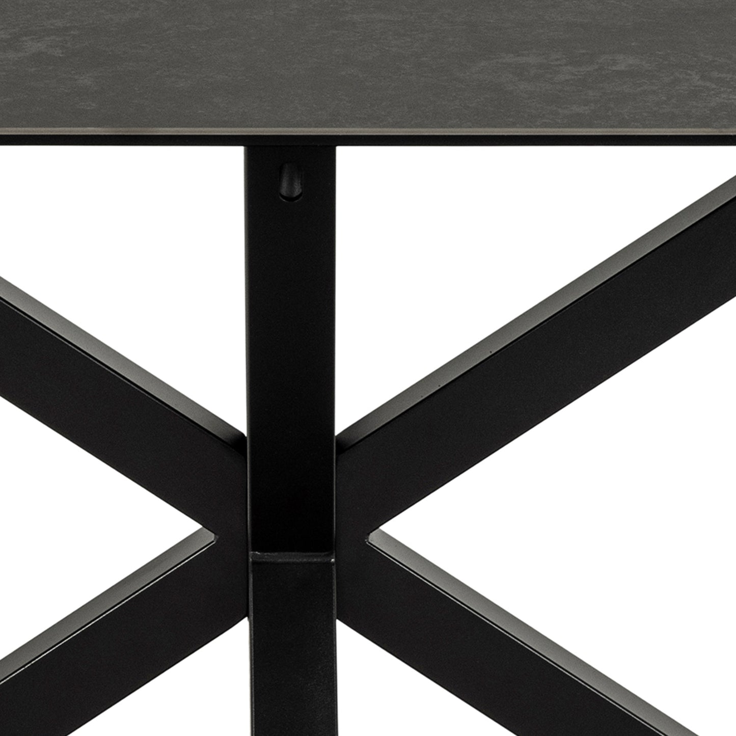 Heaven Dining Table in Ceramic Black Top