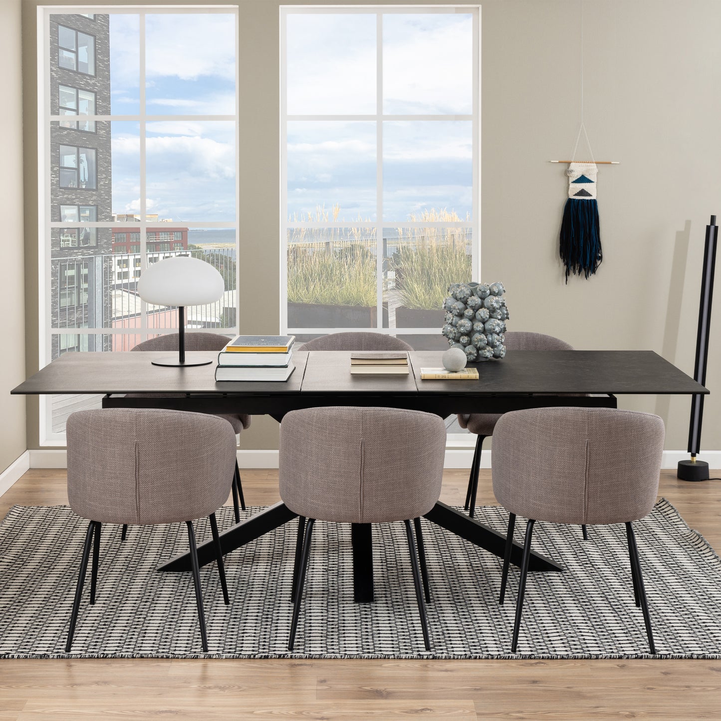 Heaven Extendable Dining Table with Ceramic Black Top