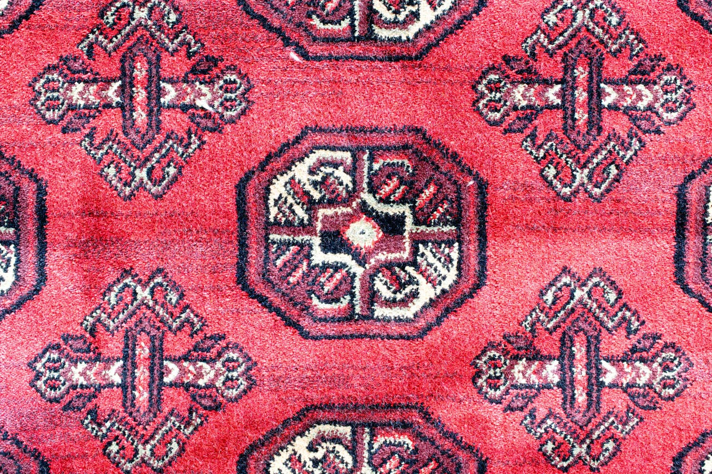 Beluchi 100% Viscose in red