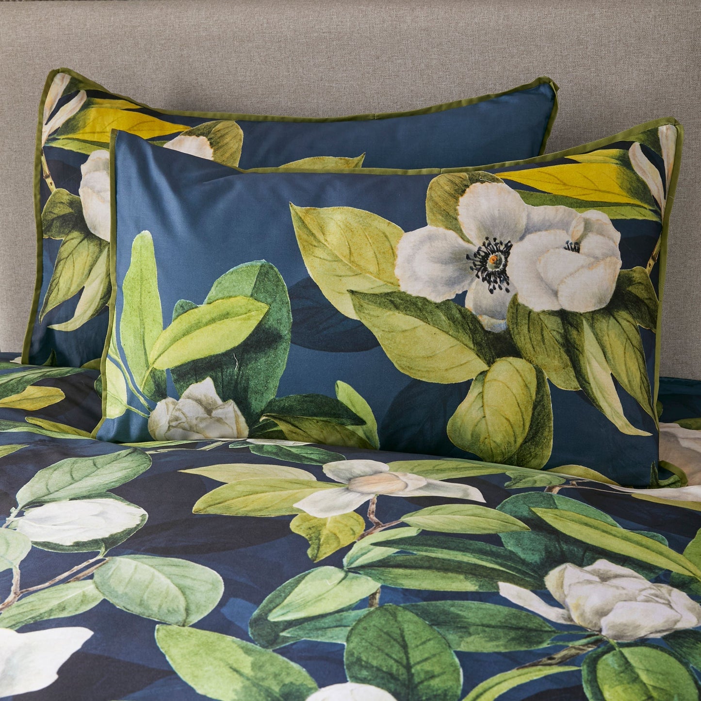 Alaya Duvet Cover Set in Dark Teal