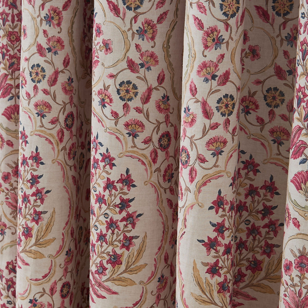 Ashmead Pair of Pencil Pleat Curtains in Berry