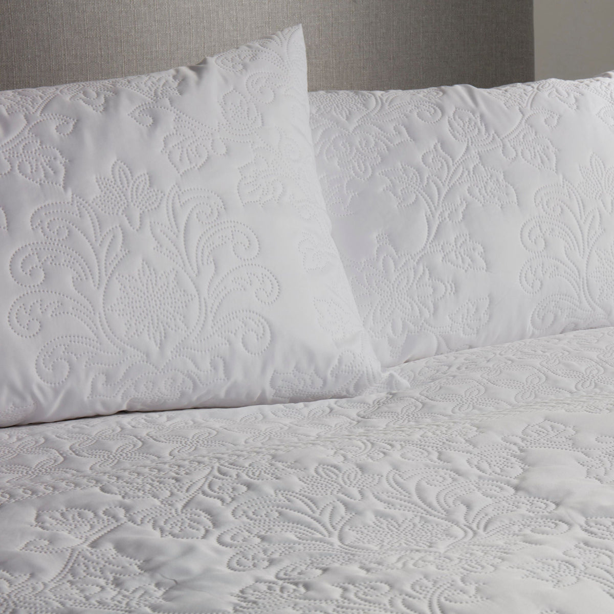 Avery Stripe Duvet Cover Set in White