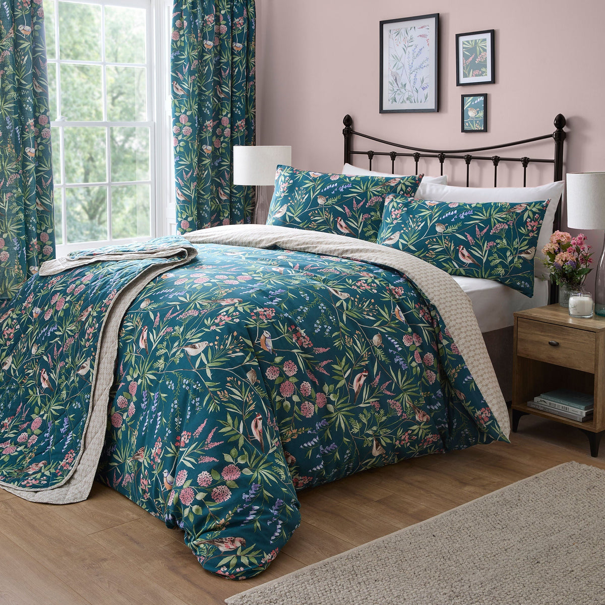 Caraway Bedspread in Green