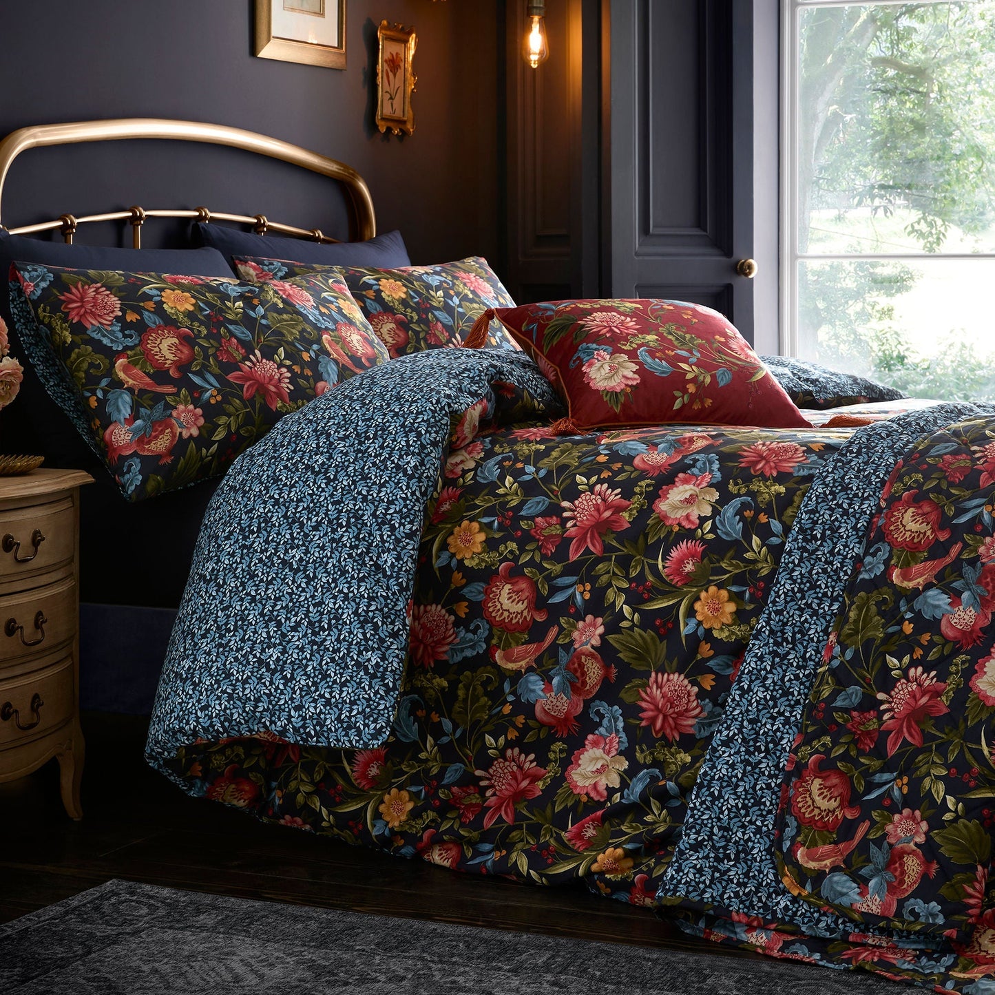Bejewelled Duvet Cover Set in Navy