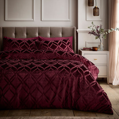 Belfort Duvet Cover Set in Berry