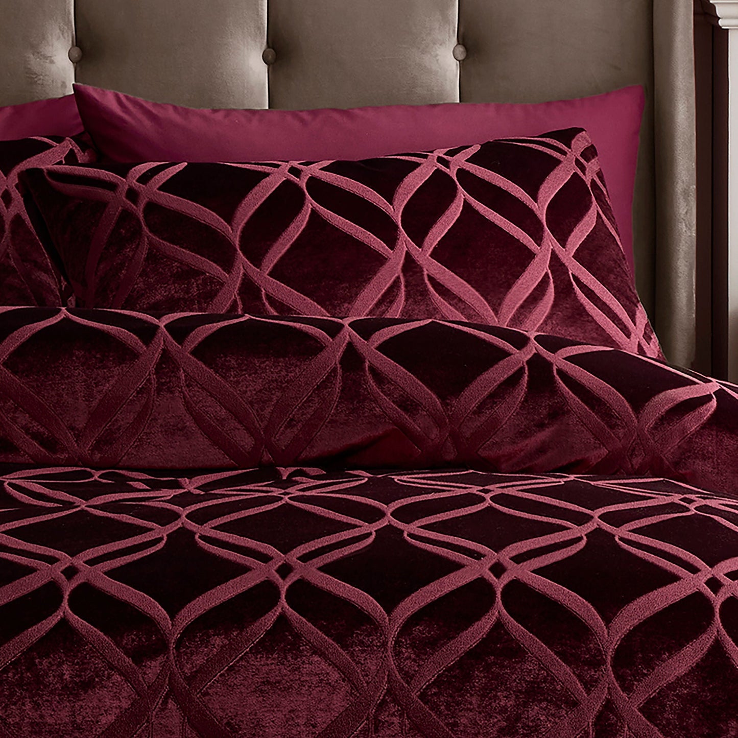 Belfort Duvet Cover Set in Berry