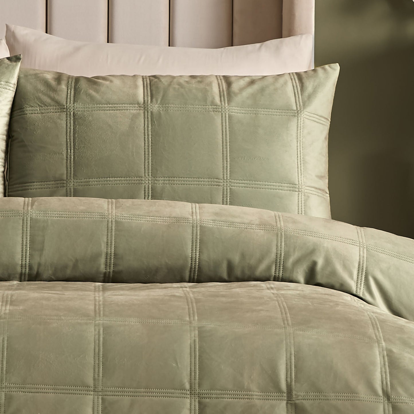 Brighton Square Duvet Cover Set in Green