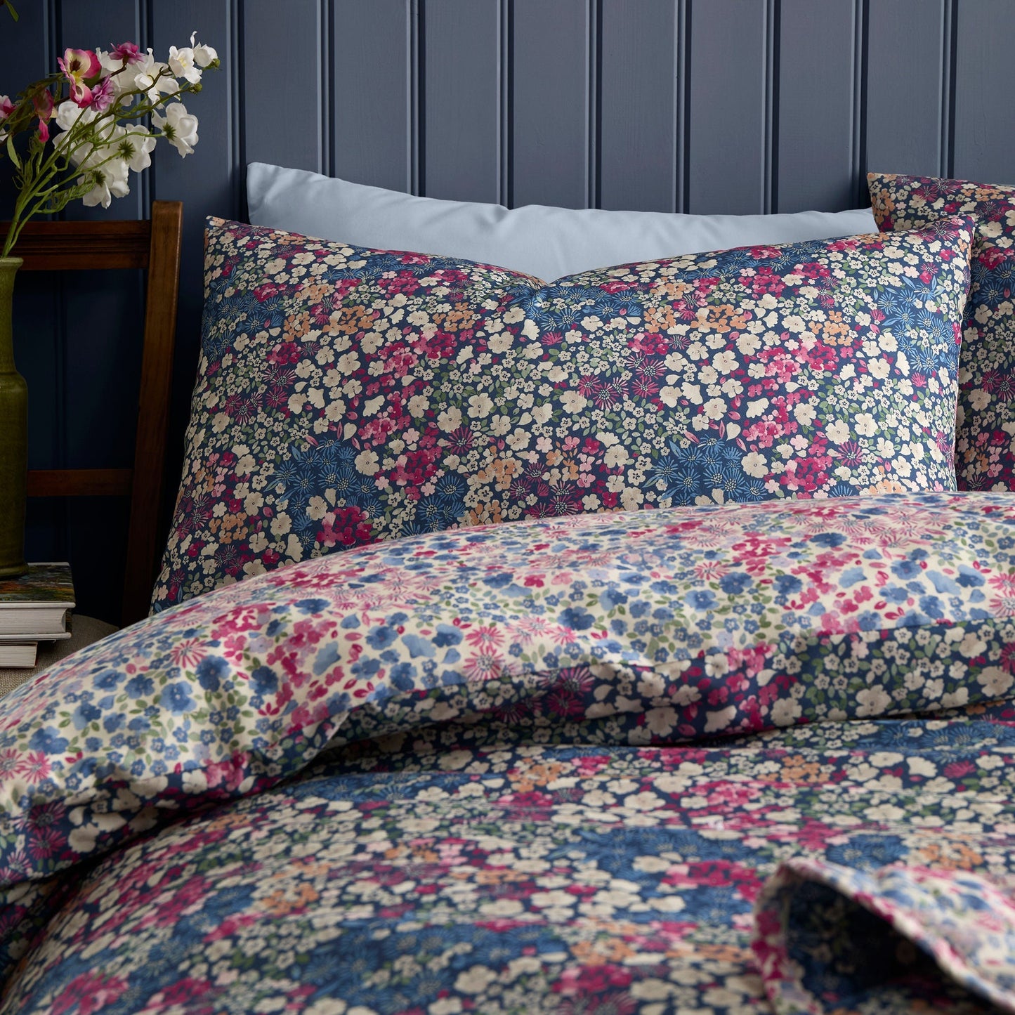 Bessie Duvet Cover Set in Navy