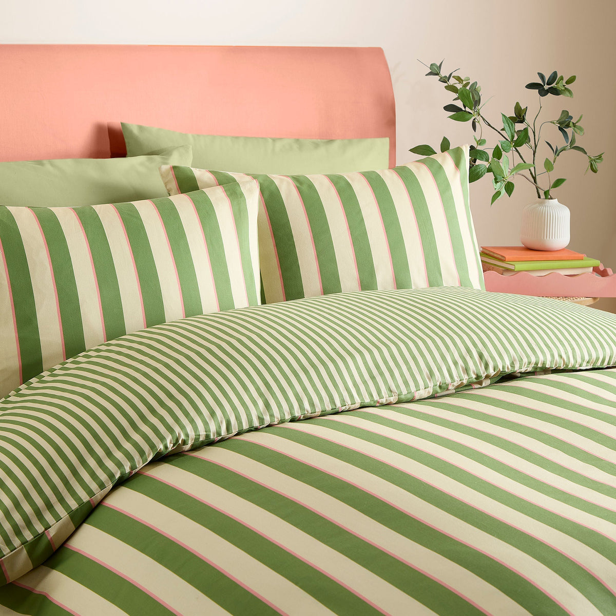 Bold Stripe Duvet Cover Set in Green