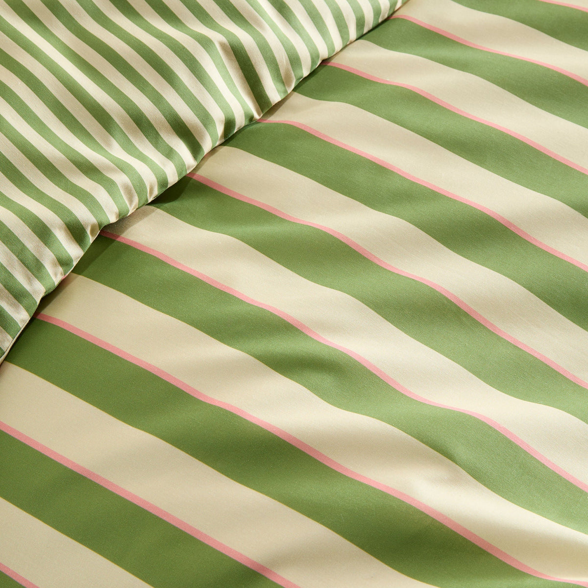 Bold Stripe Duvet Cover Set in Green