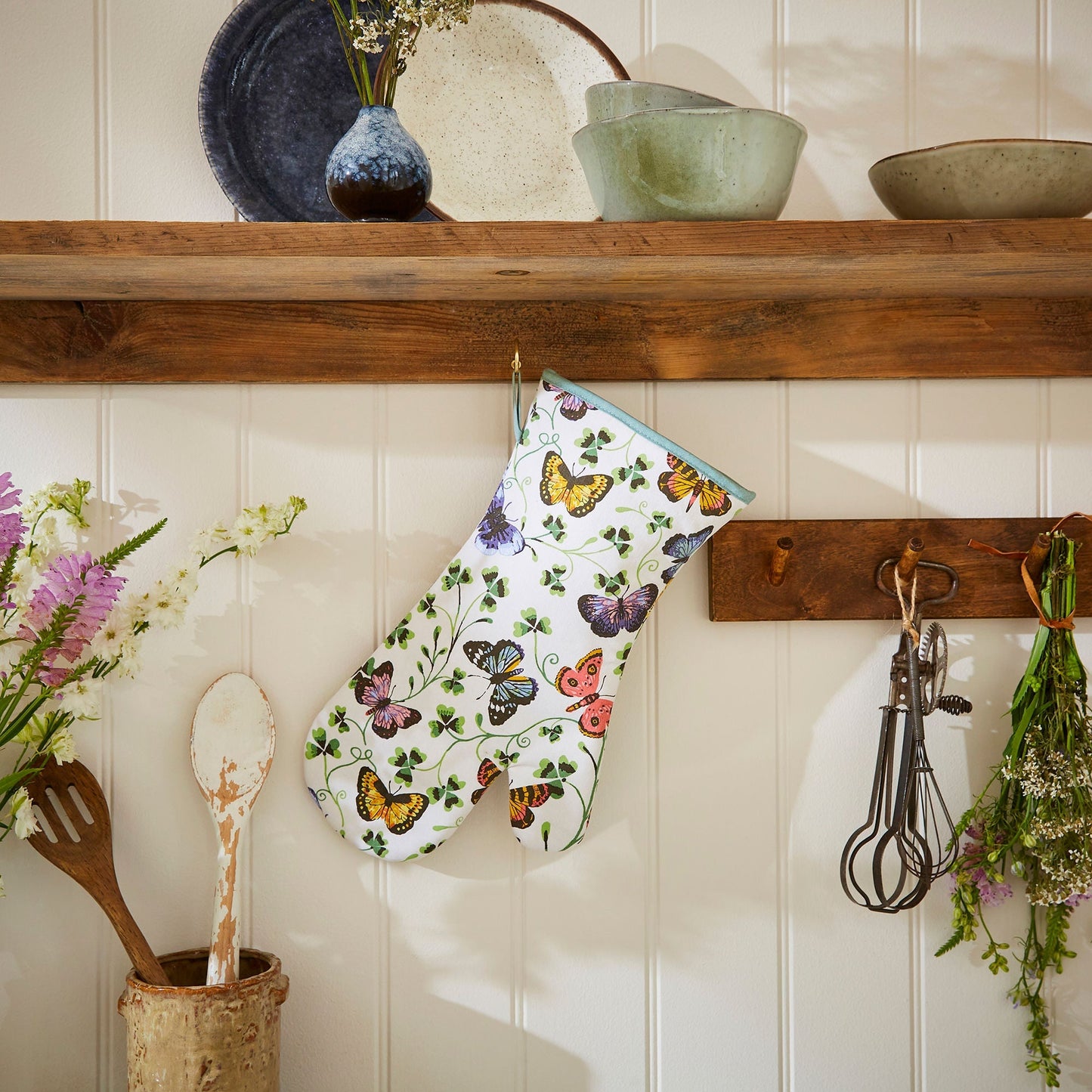 Butterfly Grove Gauntlet Oven Glove