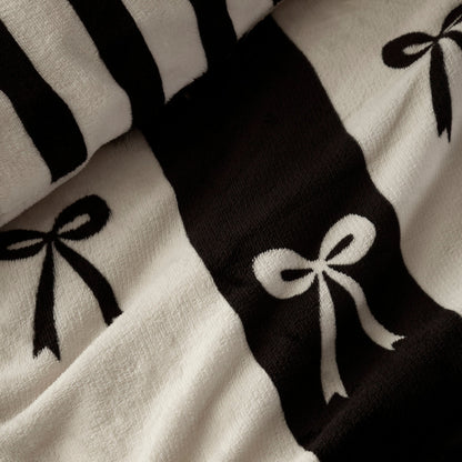 Bows Duvet Cover Set in Monochrome