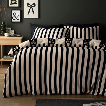Bows Duvet Cover Set in Monochrome