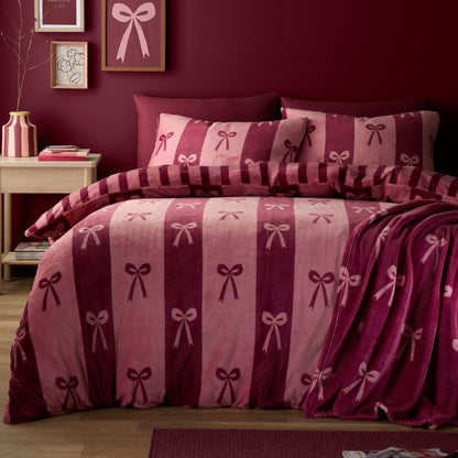 Bows Throw in Berry