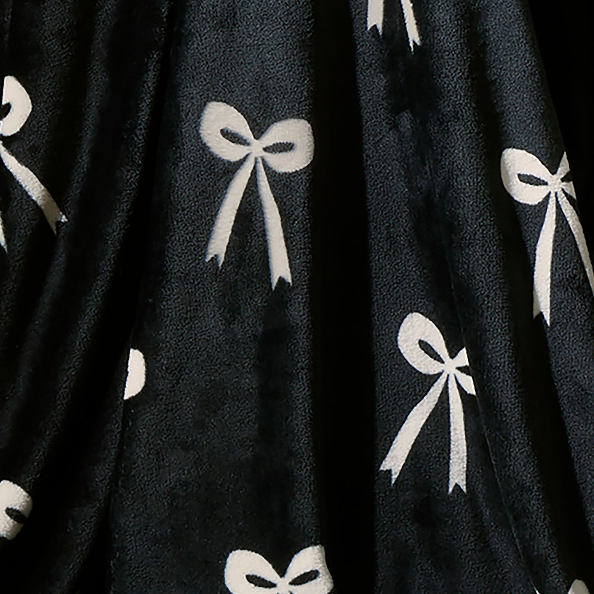 Bows Throw in Monochrome
