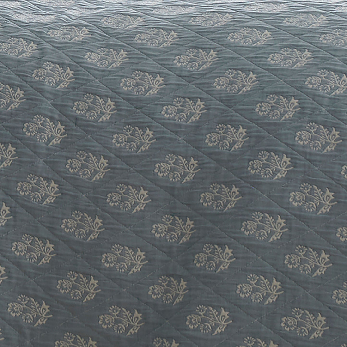 Block Floral Bedspread in Blue