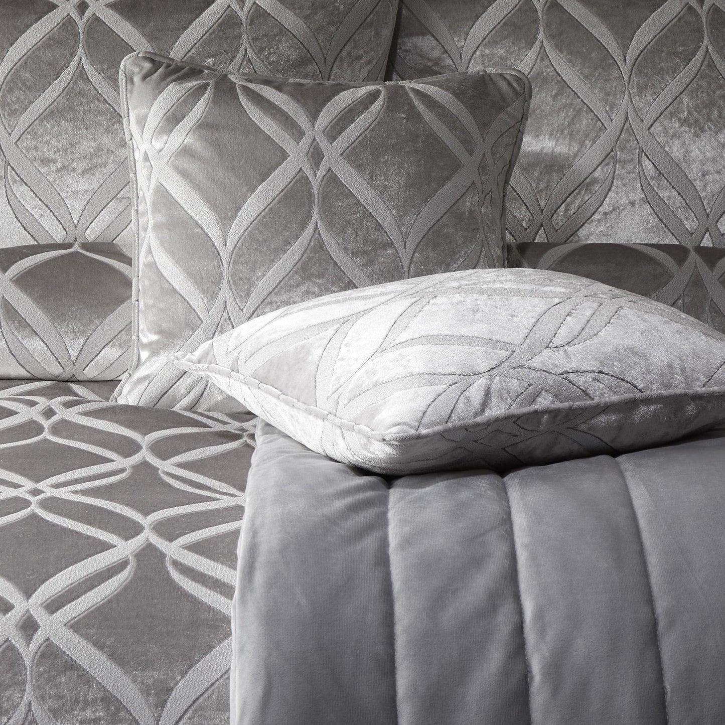 Belfort Cushion in Silver