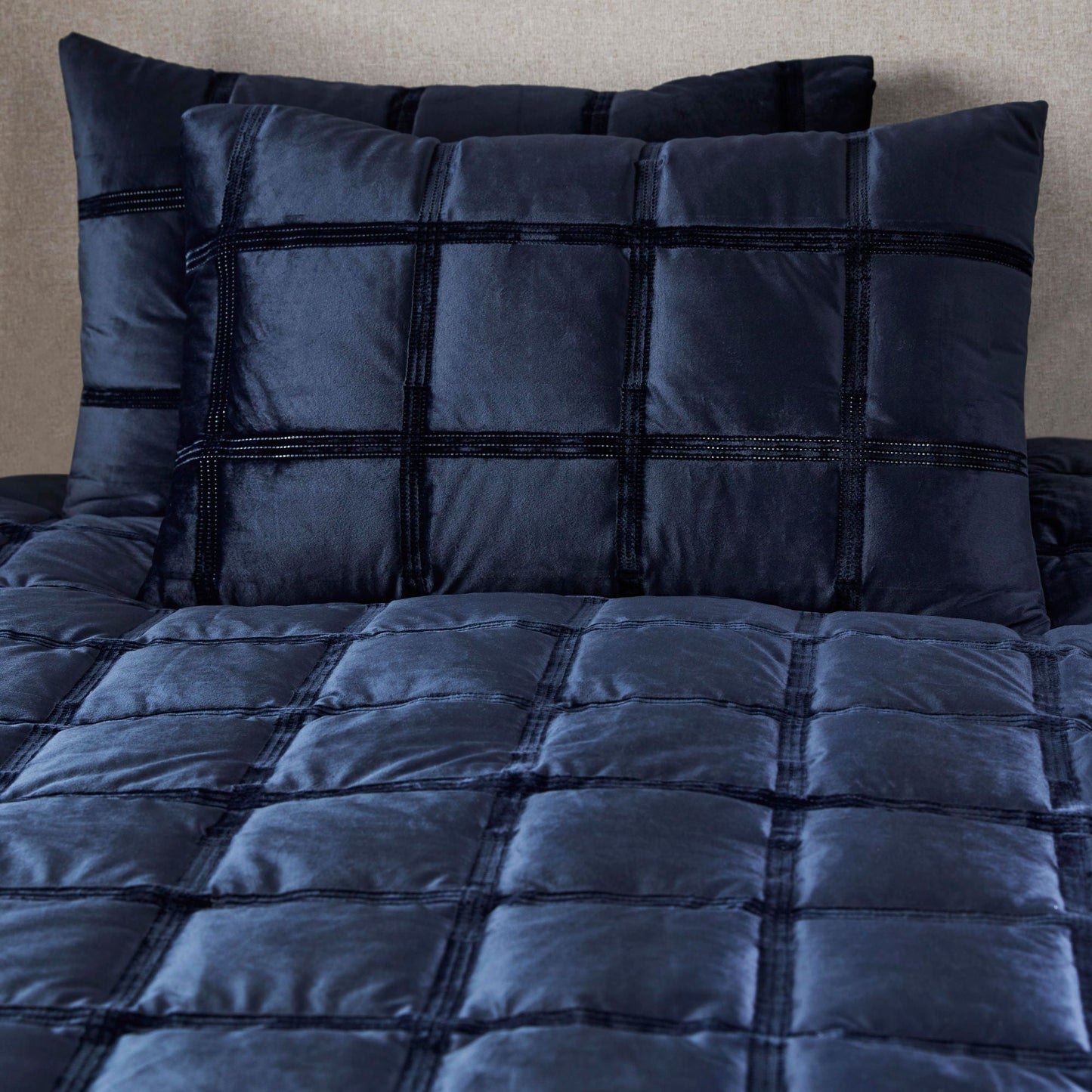 Brighton Square Duvet Cover Set in Navy