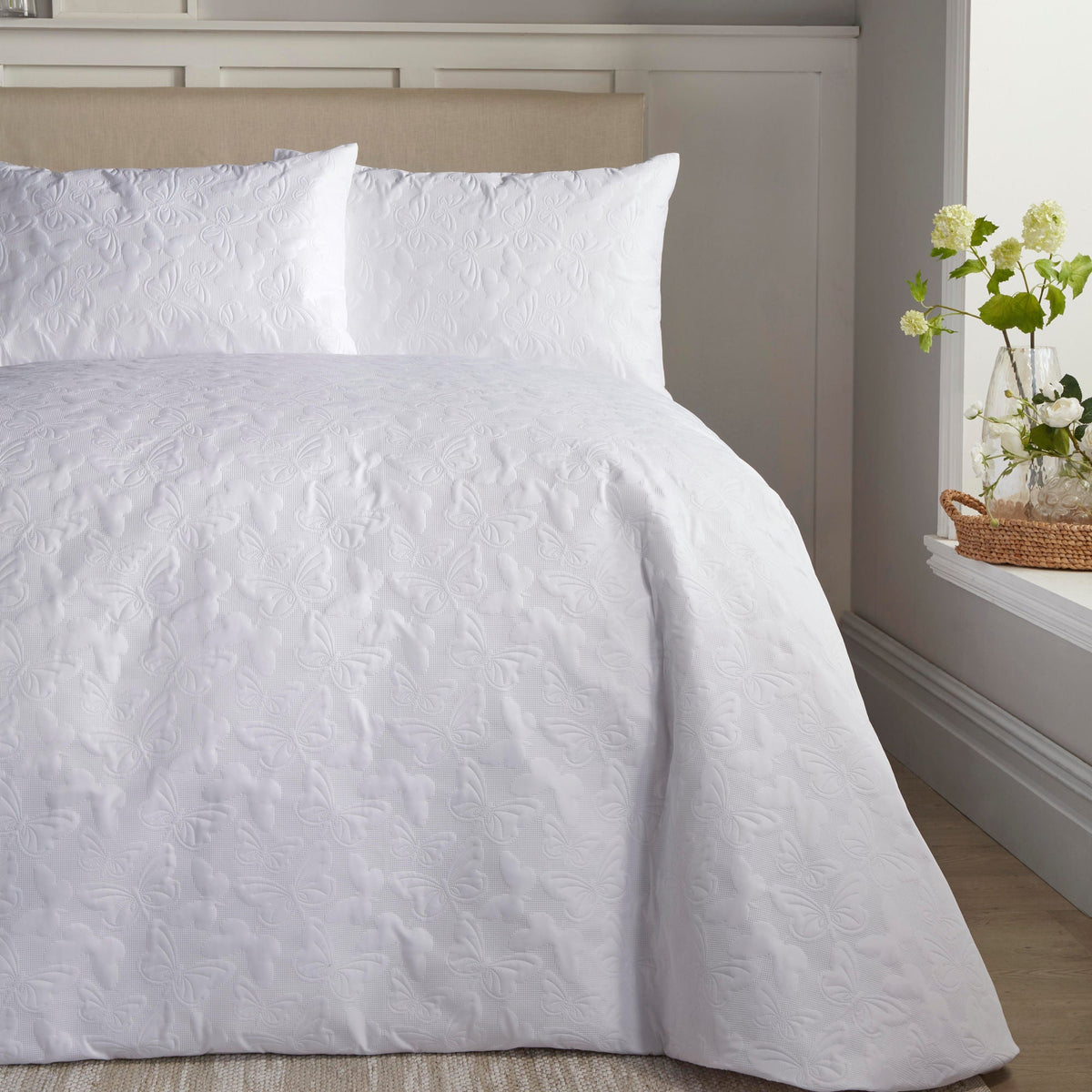 Butterfly Garden Duvet Cover Set in White