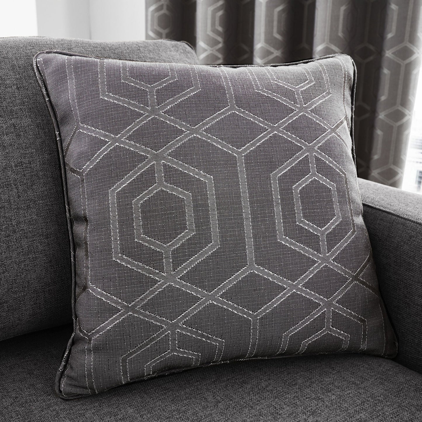Camberwell Cushion in Graphite