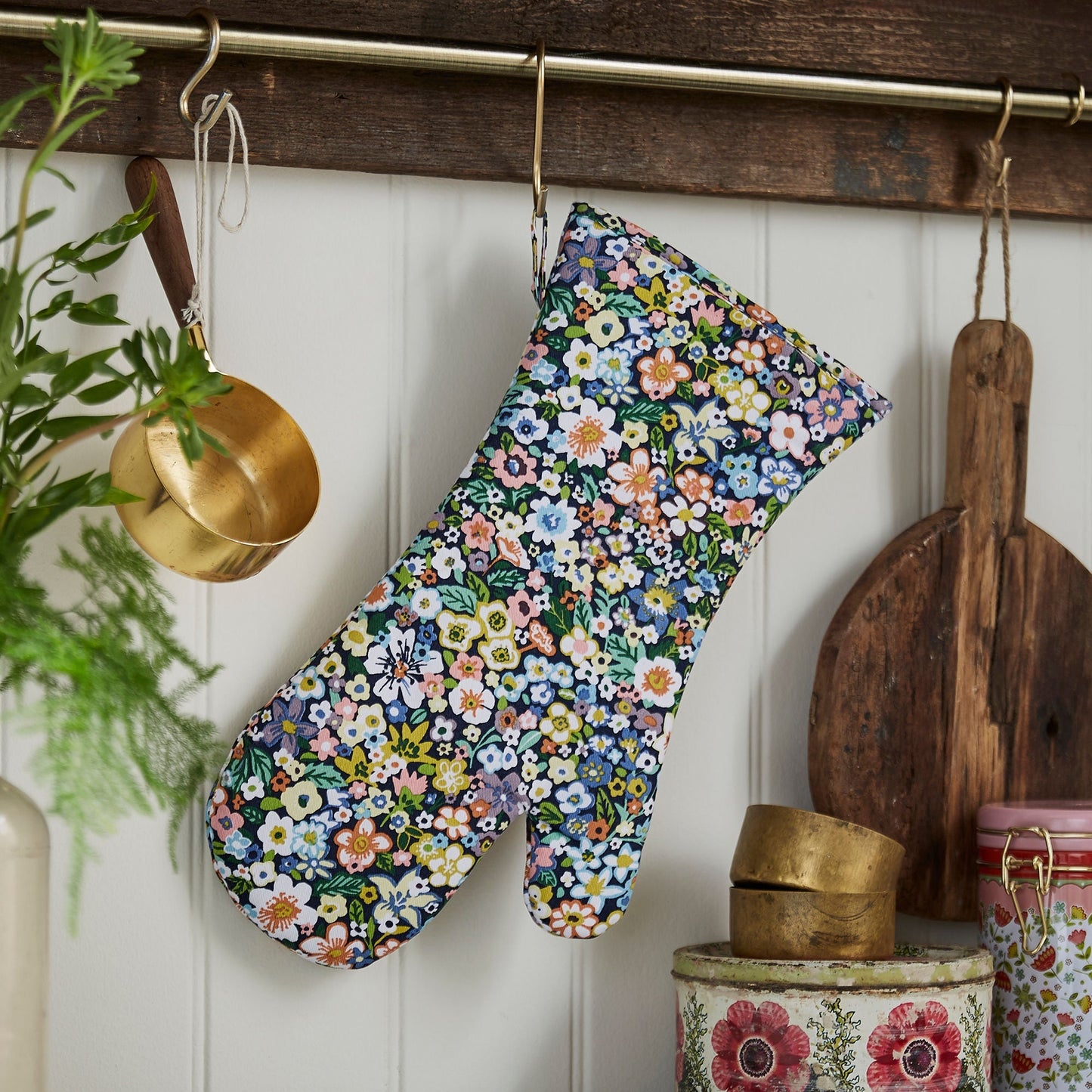 Confetti Floral Gauntlet Oven Glove