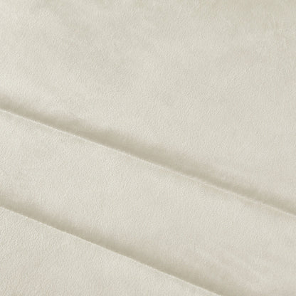 Chic Bedspread in Ivory