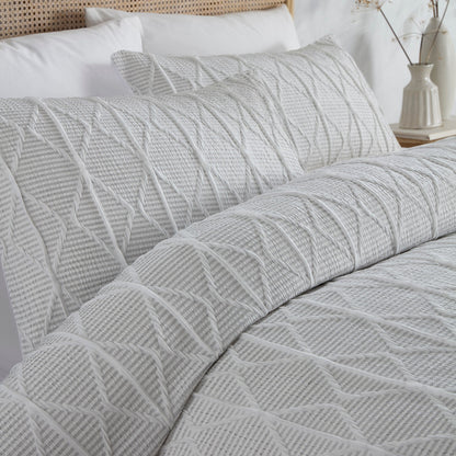 Crinkle Stripe Duvet Cover Set in White