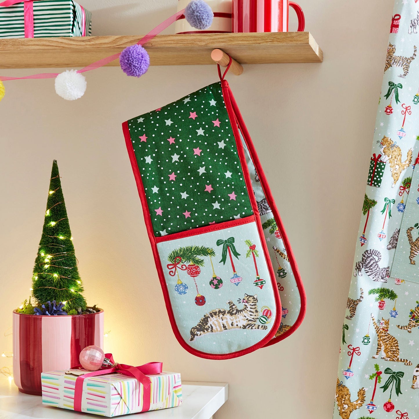 Christmas Cats Double Oven Glove