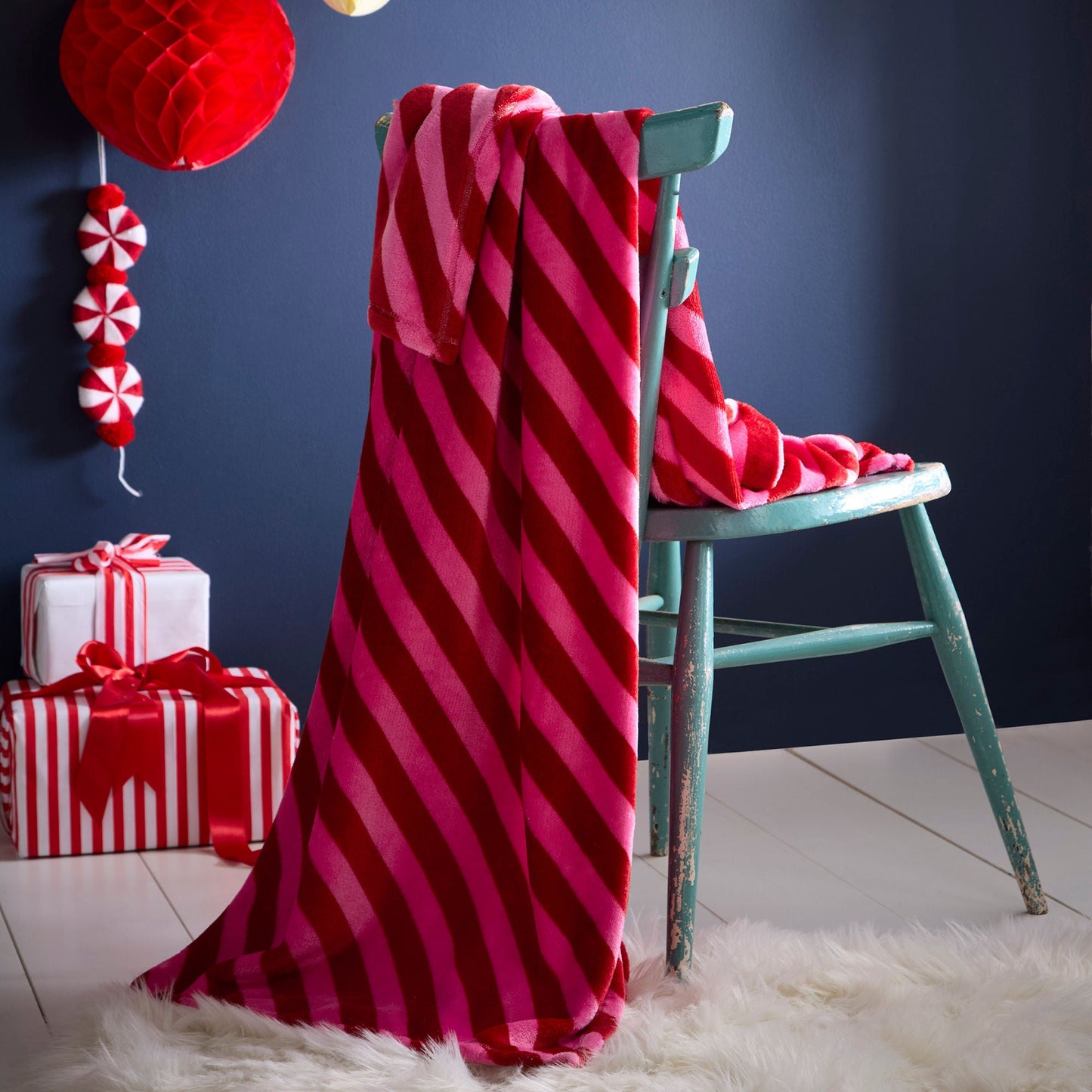 Candy Stripe Throw Throw in Pink