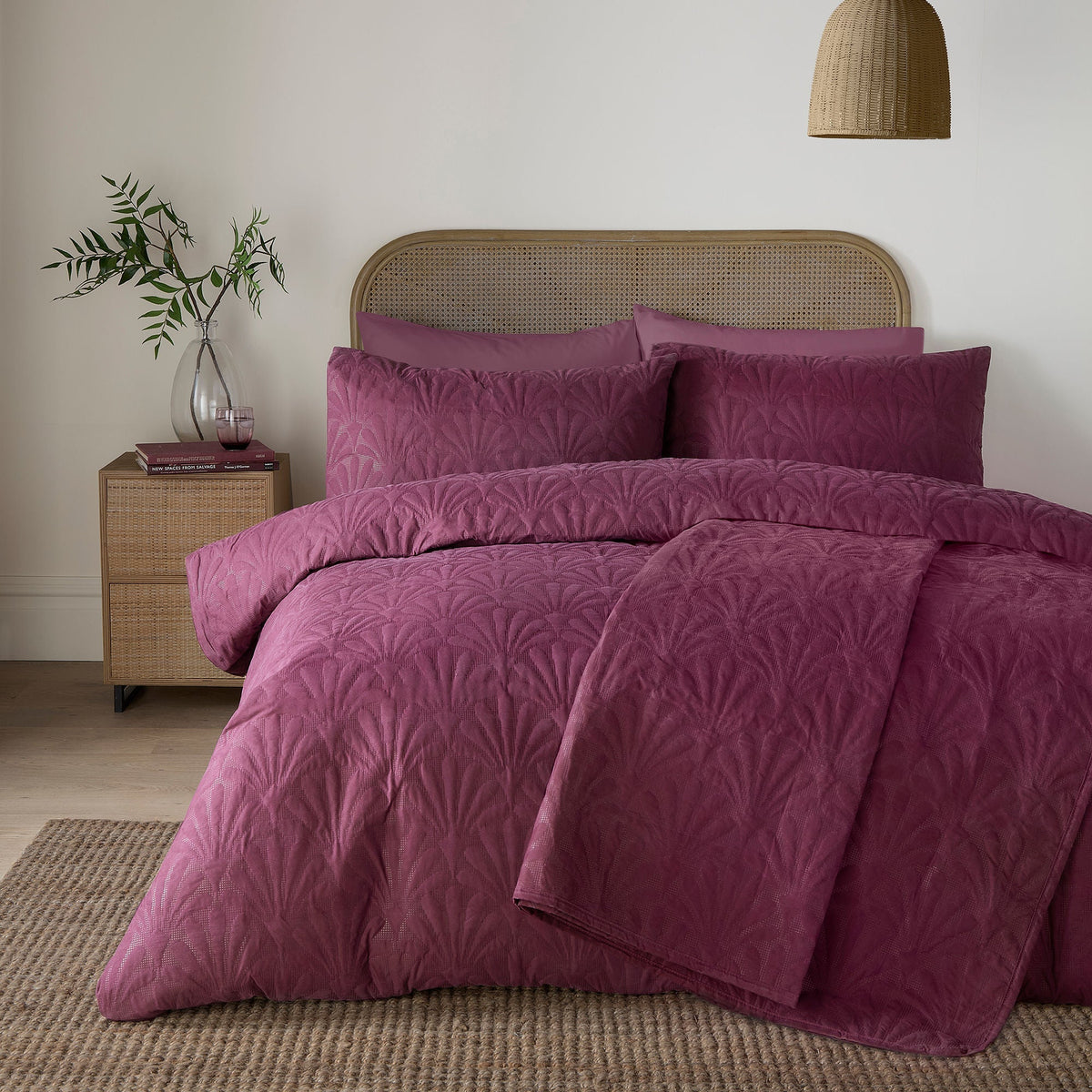 Cavali Bedspread in Berry