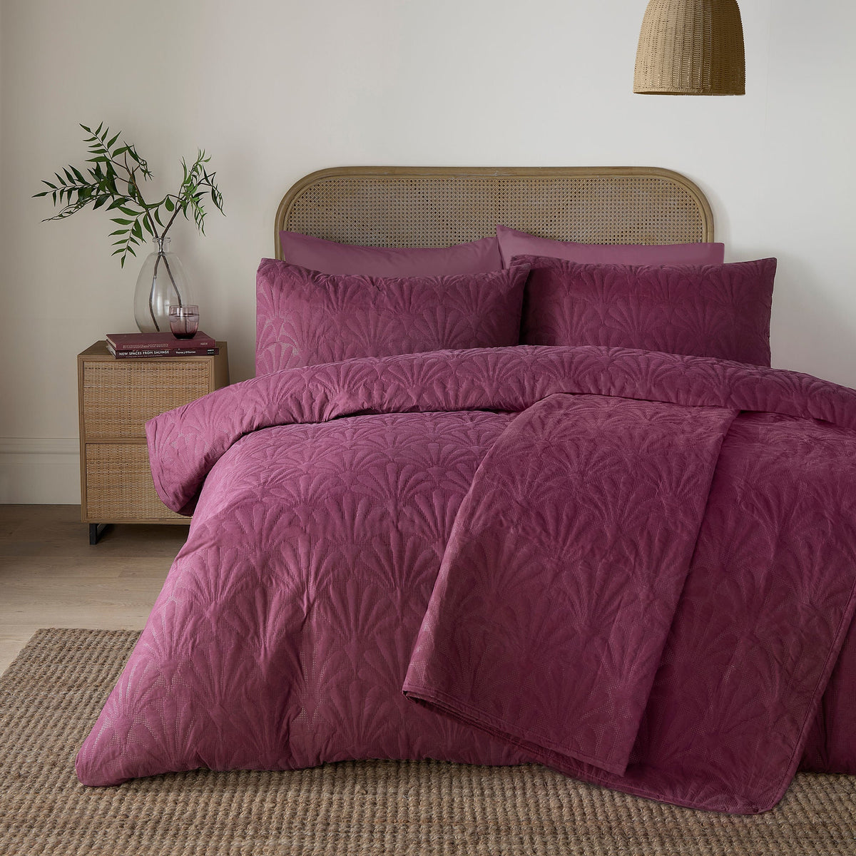 Cavali Duvet Cover Set in Berry