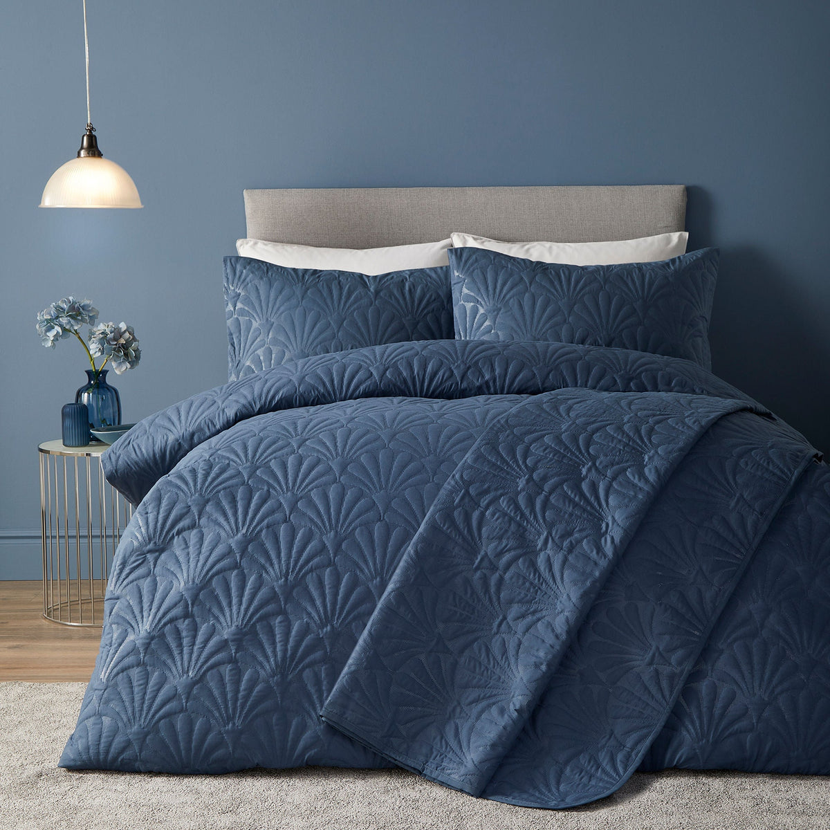 Cavali Duvet Cover Set in Dark Blue