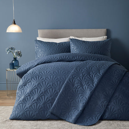 Cavali Duvet Cover Set in Dark Blue