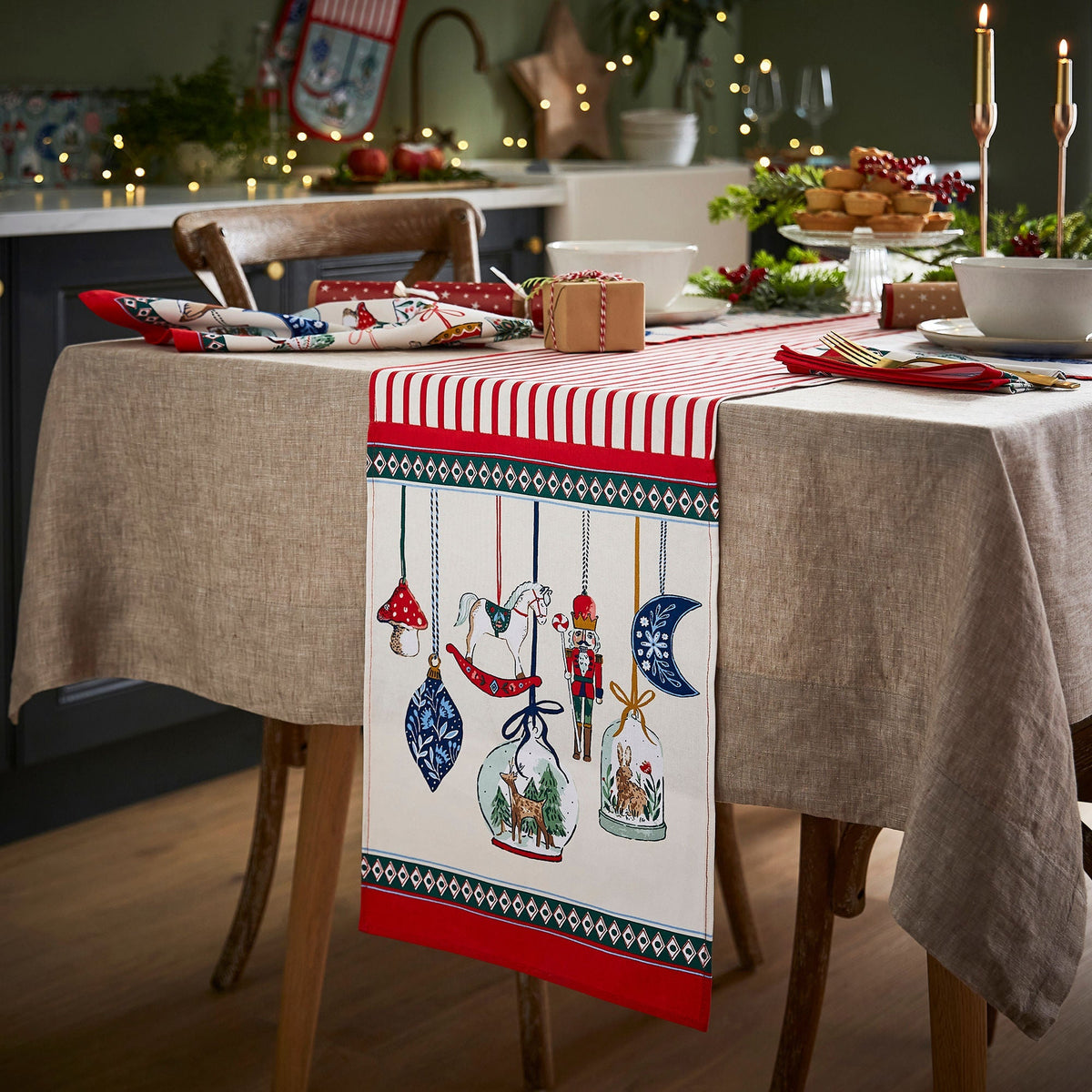 Christmas Ornaments Napkins 2 Pack in Multicolour