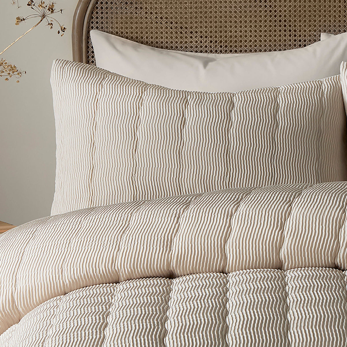 Crinkle Wave Duvet Cover Set in Natural