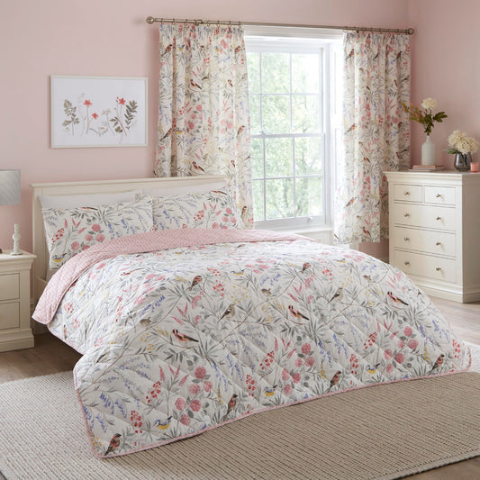 Caraway Bedspread in Pink
