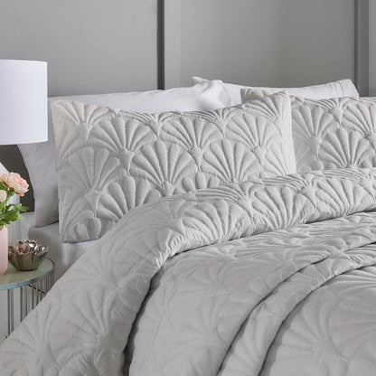 Cavali Duvet Cover Set in Silver
