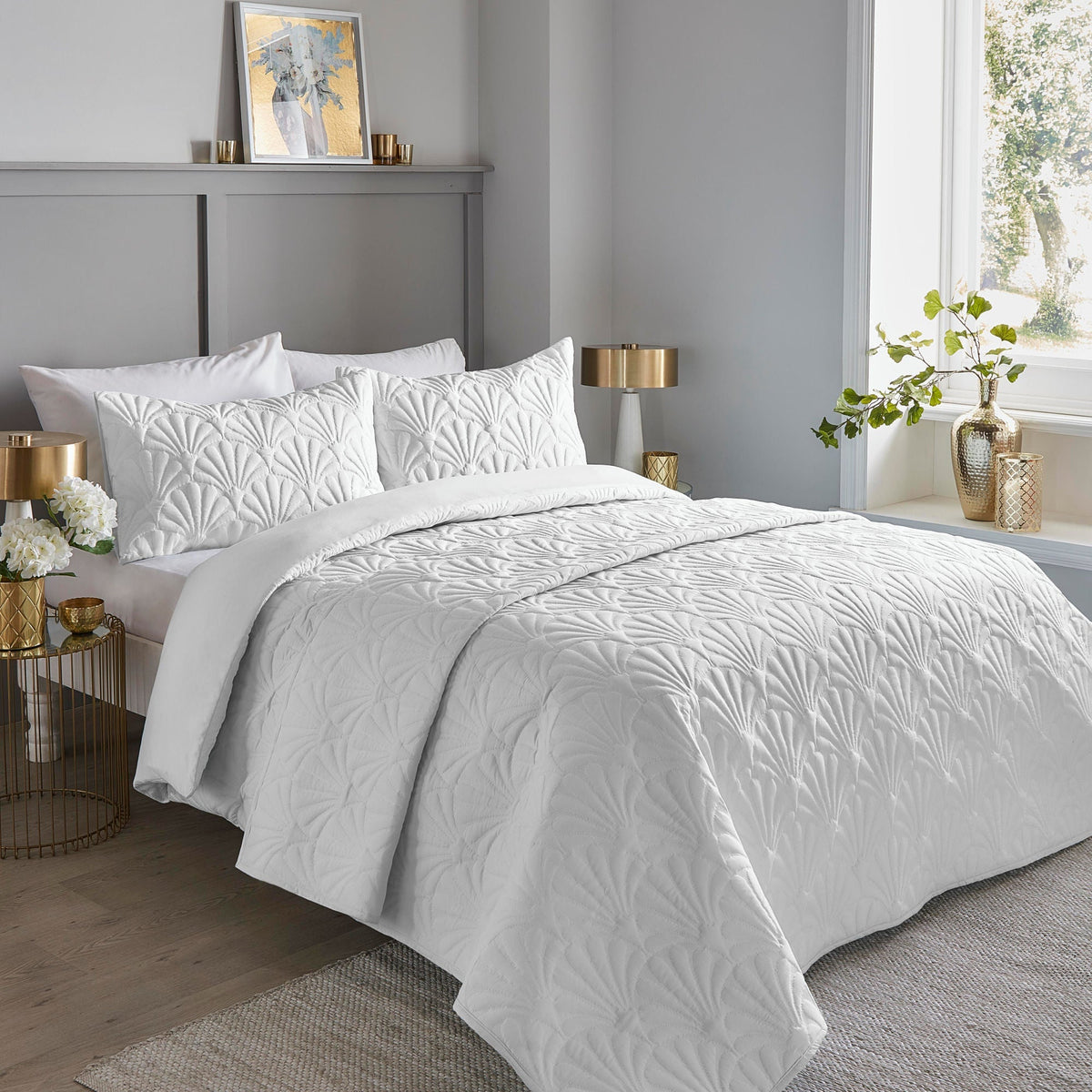Cavali Duvet Cover Set in White